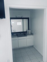 321 Greenwood Pl, Unit Private studio for rent in Bonita, CA - Foto de edificio - Building Photo