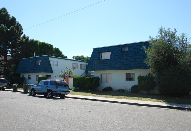 3425 S A St in Oxnard, CA - Foto de edificio - Building Photo