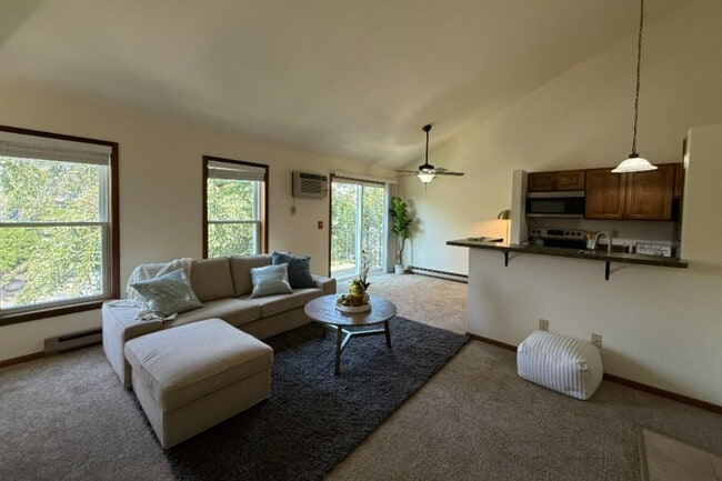 High Point Commons Apartments