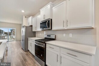 7106 Delegate Pl in Frederick, MD - Building Photo - Building Photo