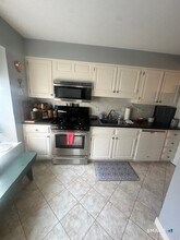 25 Farmington Chase Crescent in Farmington, CT - Building Photo - Building Photo