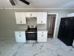 4539 Bluff Rd in Columbia, SC - Building Photo - Building Photo