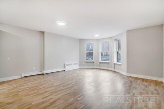 84 Saint James Place in Brooklyn, NY - Building Photo - Floor Plan