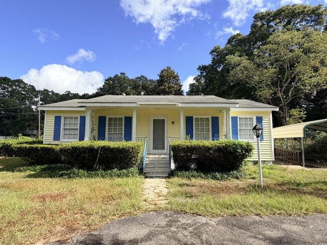 property at 1031 Oakland Dr