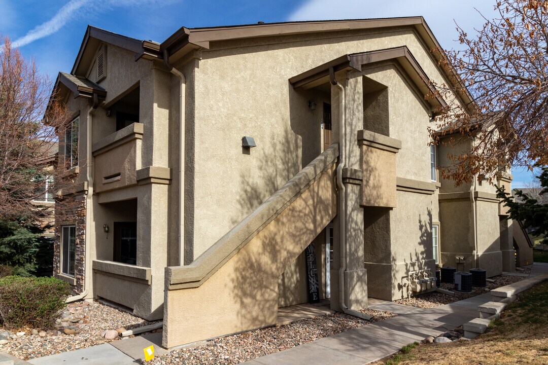7185 Ash Creek Hts, Unit 204 in Colorado Springs, CO - Foto de edificio