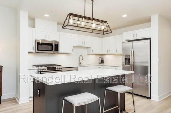 property at 1631 Emerson St