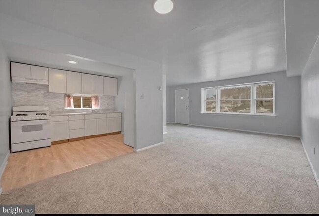 property at 2619 Tremont St