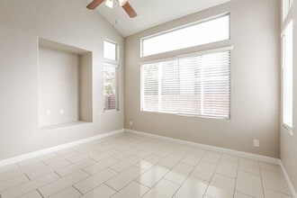 2709 Positive Ct in North Las Vegas, NV - Foto de edificio - Building Photo