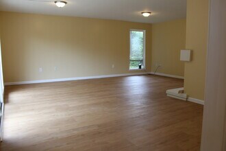 94 Mallard Dr in Farmington, CT - Building Photo - Building Photo