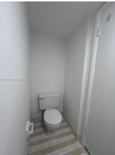 3720 Inverrary Dr, Unit 3720 Inverrary Dr # 3C in Lauderhill, FL - Building Photo - Building Photo