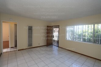 830 E Anaheim St in Long Beach, CA - Building Photo - Building Photo