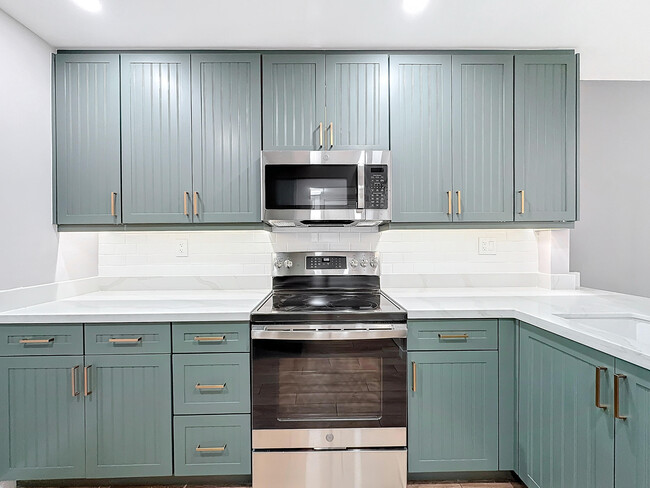 property at 8818 W McNab Rd
