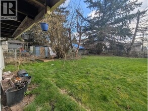 2246 Fraser Ave in Port Coquitlam, BC - Building Photo - Building Photo