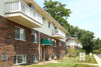 Eastlawn Arms Apartments photo'