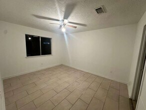 2415 Blackridge Rd in Houston, TX - Building Photo - Building Photo