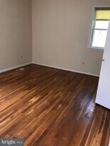 1724 Burning Tree Dr in Vienna, VA - Building Photo