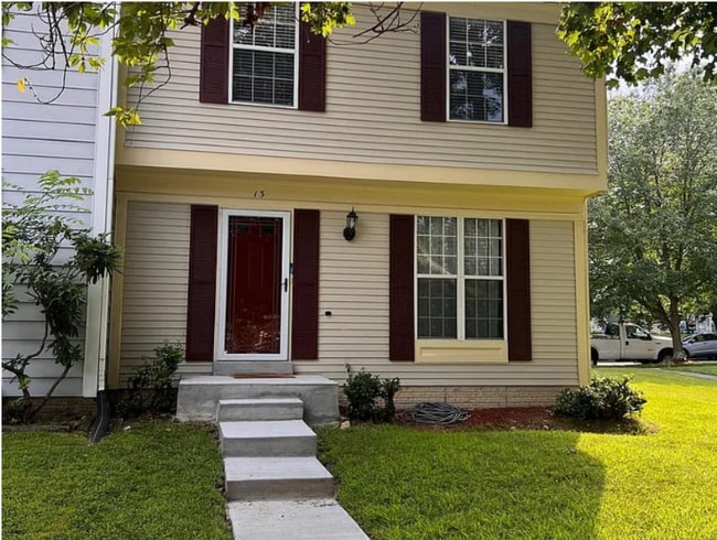 property at 13 Dinsdale Ct