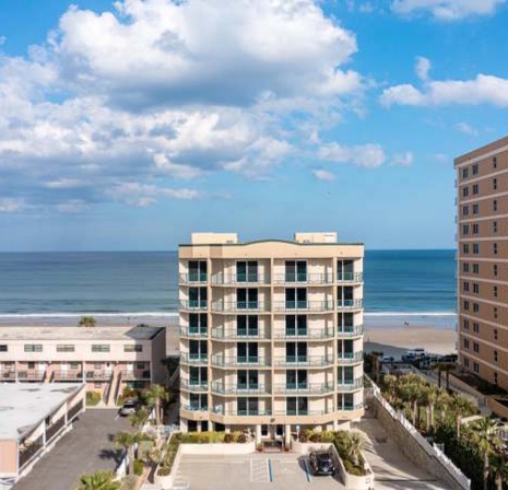 3797 S Atlantic Ave in Daytona Beach Shores, FL - Building Photo