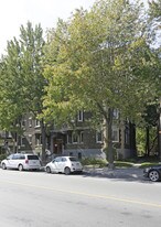 6065 W Sherbrooke O in Montréal, QC - Building Photo