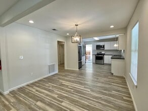 1138 Santa Anna St in San Antonio, TX - Building Photo - Building Photo