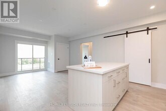 1-411 Chef Ln in Barrie, ON - Building Photo - Building Photo