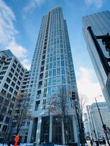 345 N La Salle Dr in Chicago, IL - Building Photo