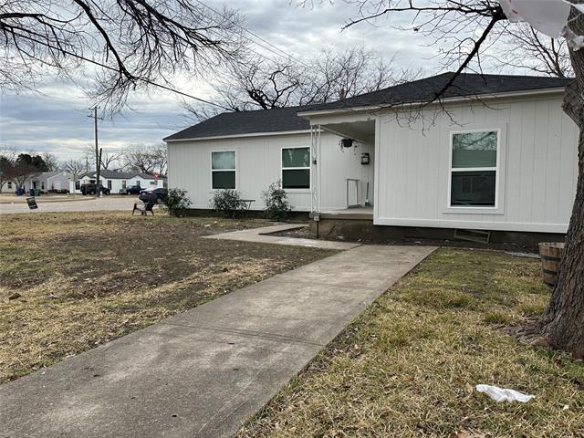 property at 1404 Dent St