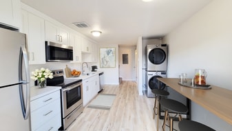 Copperstone Luxury Apartments and Townhomes in Lakewood, WA - Building Photo