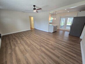 2921 Sunset Rd in Apopka, FL - Building Photo - Building Photo