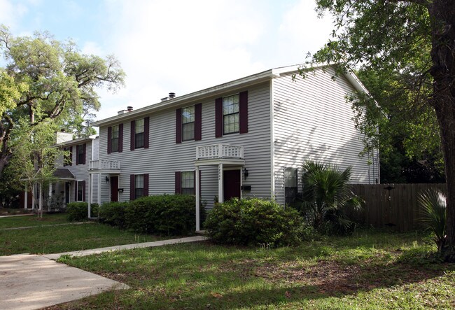 1800-1804 11th Ave in Pensacola, FL - Building Photo - Building Photo