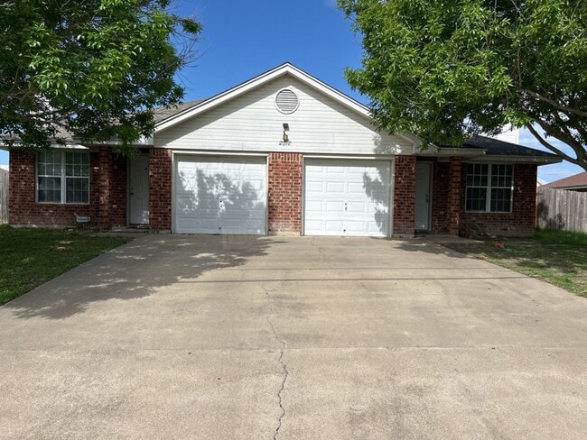 property at 2318 Wildewood Dr