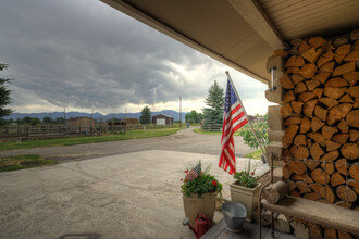 6275 Gooch Hill Rd in Bozeman, MT - Foto de edificio - Building Photo