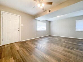 407 N Bermuda St in Waco, TX - Foto de edificio - Building Photo