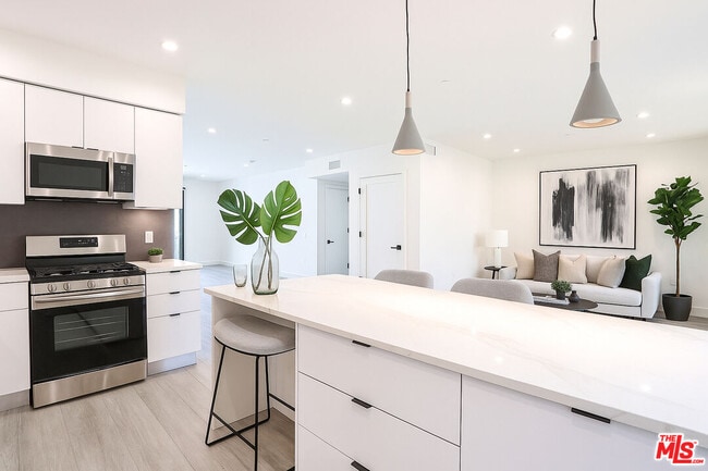 property at 11800 Courtleigh Dr