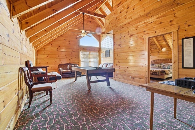 1115 Towering Oaks Dr