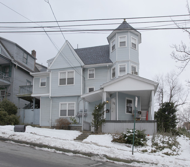 944 Monroe Ave in Scranton, PA - Building Photo - Building Photo