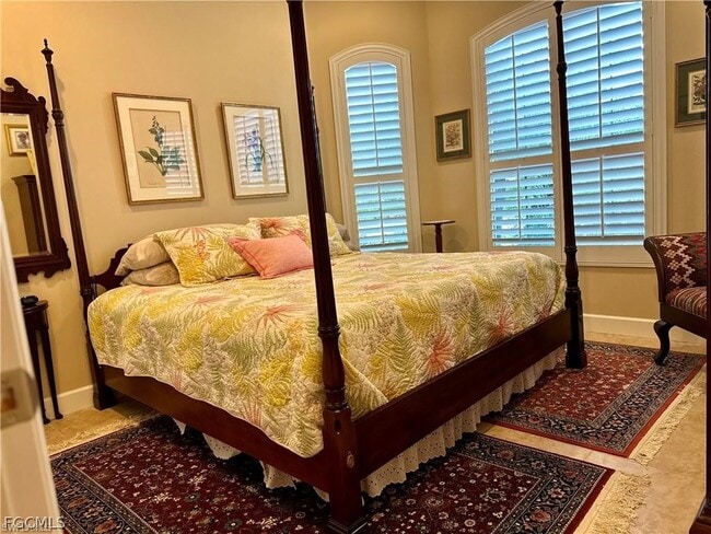 property at 9061 Isla Bella Cir