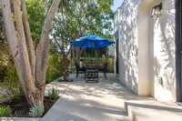 2553 Glen Green St, Unit 1203 in Los Angeles, CA - Building Photo - Building Photo