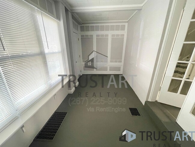 7152 Theodore St in Philadelphia, PA - Building Photo - Building Photo