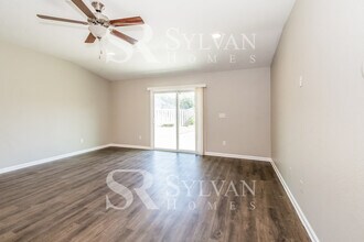 1295 Sarahs Landing Dr in Jacksonville, FL - Building Photo - Building Photo