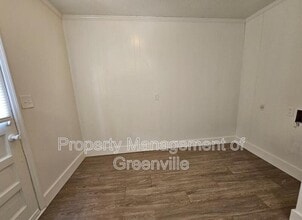 220 Piney Mountain Rd in Greenville, SC - Building Photo - Building Photo