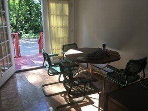 804 S College Ave in Oxford, OH - Foto de edificio - Building Photo