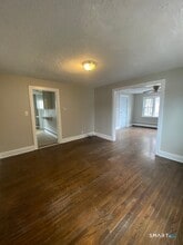 31 Tyler Ave in Plainville, CT - Building Photo - Building Photo