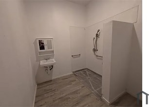 10501 Wilmington Ave, Unit 5 in Los Angeles, CA - Foto de edificio - Building Photo