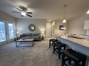 Sidbury Crossing in Castle Hayne, NC - Building Photo - Building Photo
