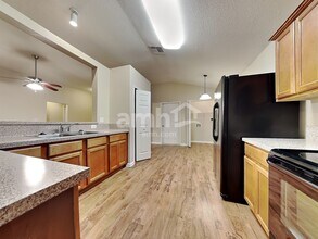 117 Marisco Way in Jacksonville, FL - Foto de edificio - Building Photo