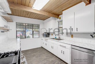 160 Arcade Blvd in Sacramento, CA - Building Photo - Building Photo