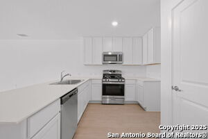 10762 Twyla Rd in San Antonio, TX - Building Photo - Building Photo