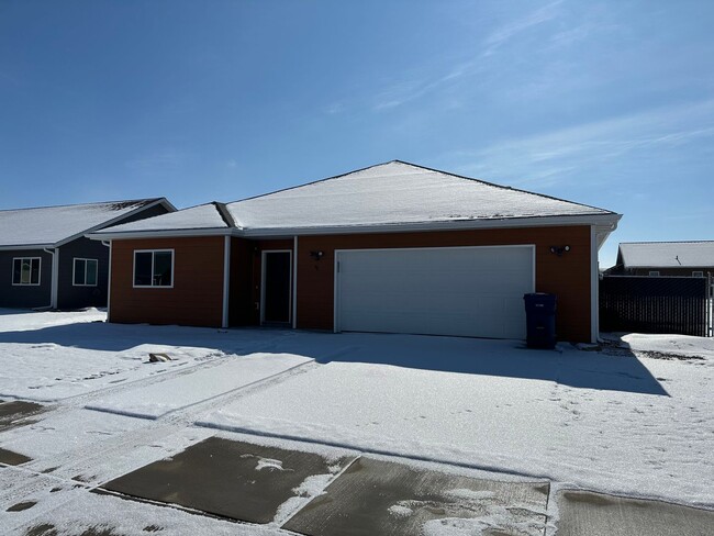 property at 48 41st Ave NE