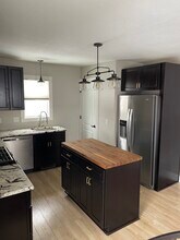 2703 Center St in Des Moines, IA - Building Photo - Building Photo